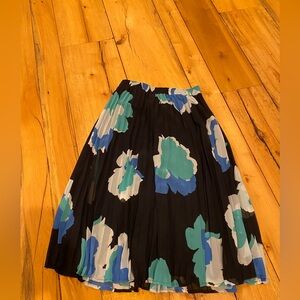 Pleated midi skirt